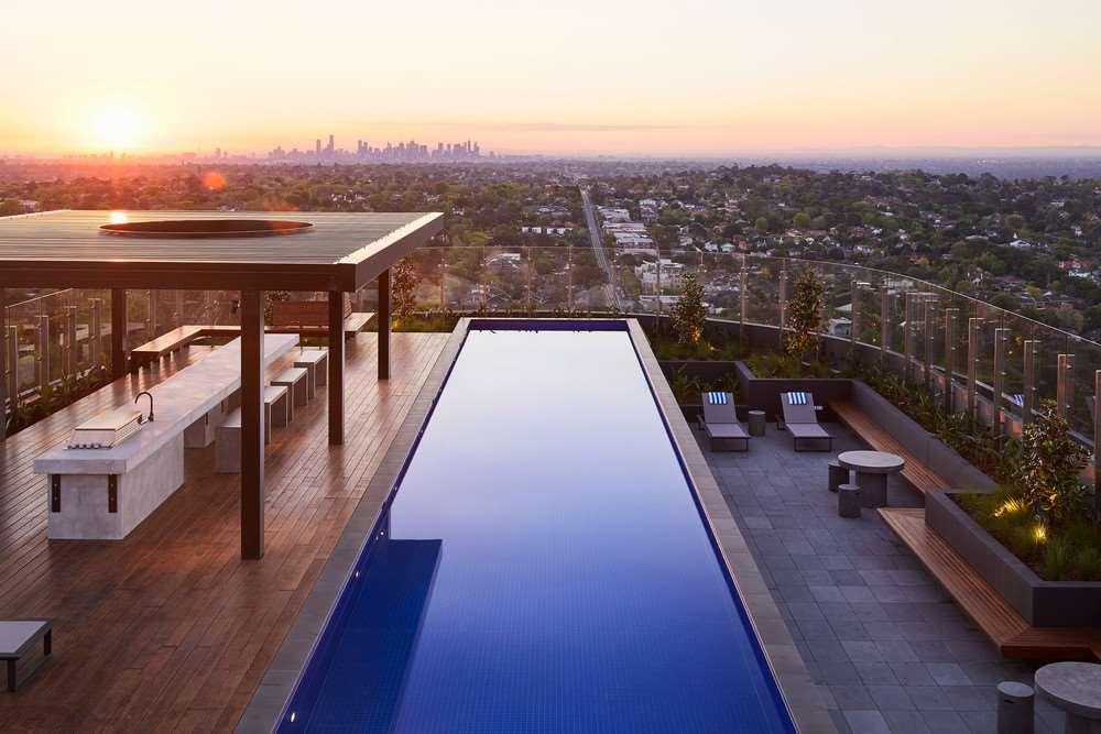 Art Series - The Chen Box Hill Ανέσεις φωτογραφία The rooftop pool at The Standard West Hollywood